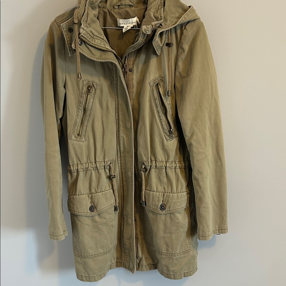 Stylish Women's Utility Jacket in Olive Green